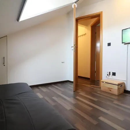 Daire Nordheimstrasse-150-wohnung-6